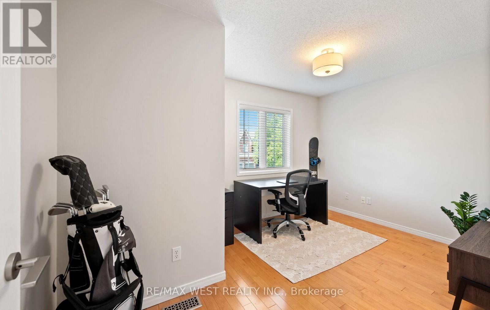 11 Beehive Drive, Caledon, ON