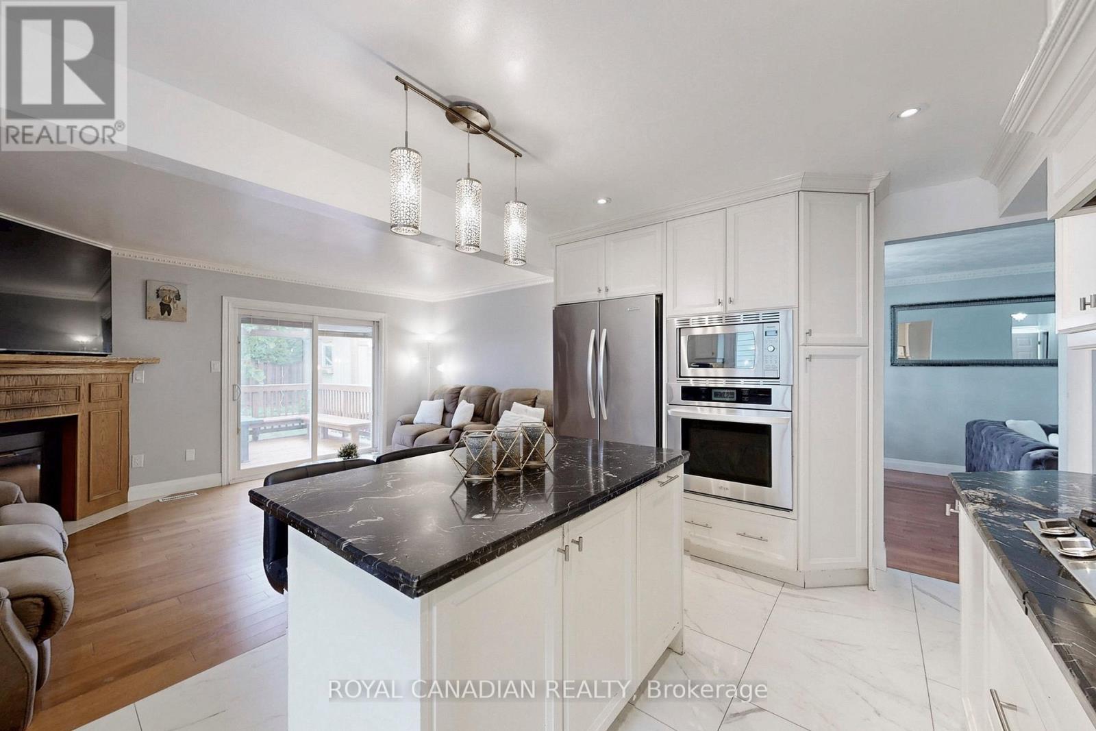 18 Millpond Place, Hamilton, ON