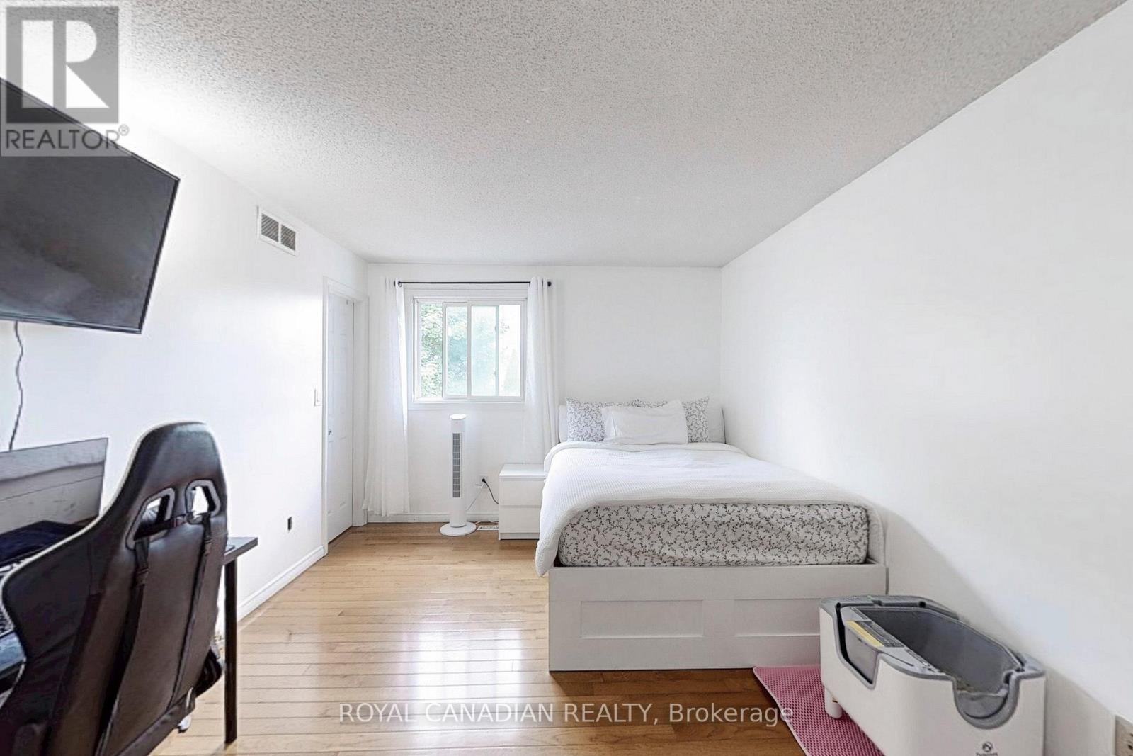 18 Millpond Place, Hamilton, ON