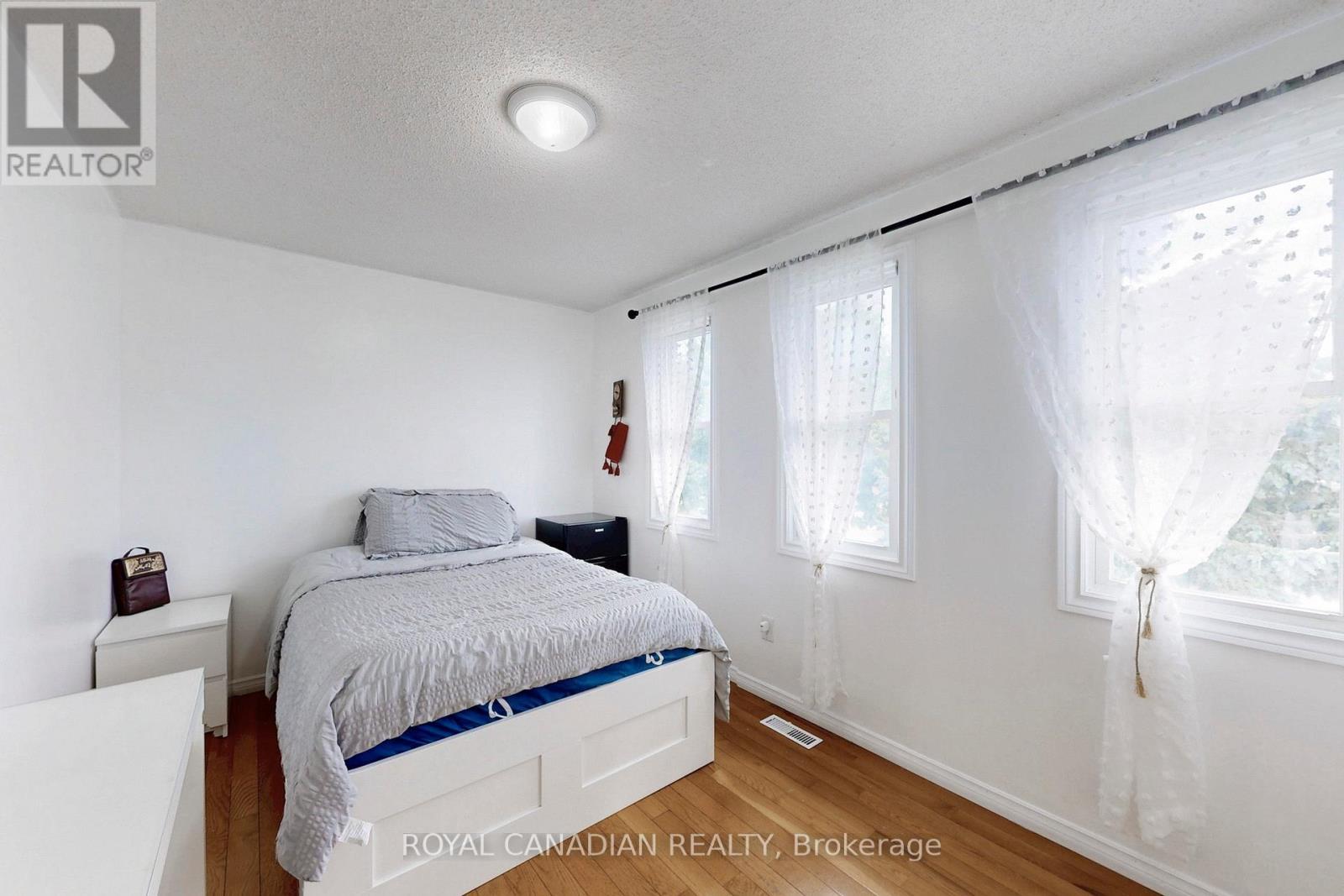 18 Millpond Place, Hamilton, ON