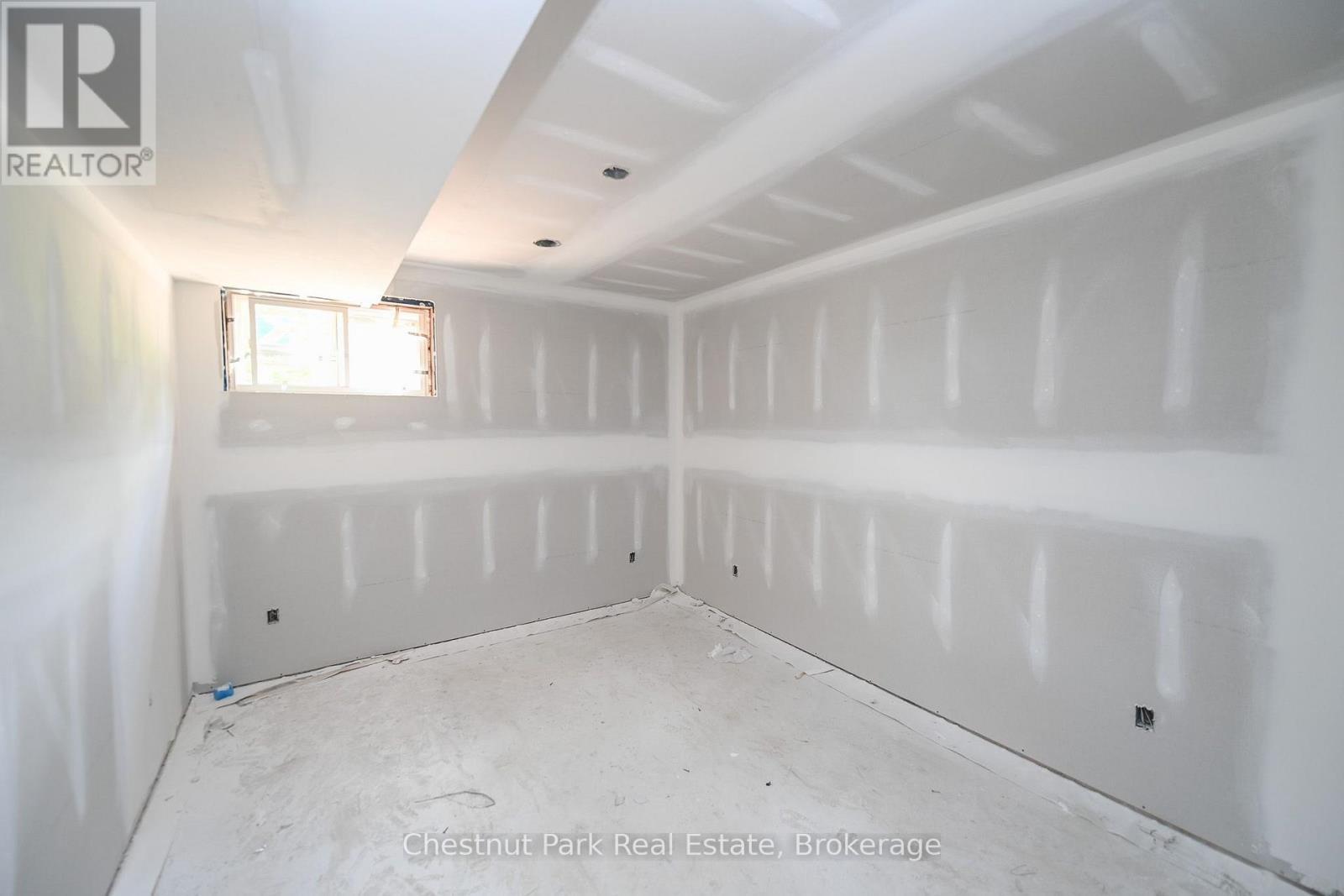 Basement bedroom - 23 Maple Ridge Road, Nipissing, ON - Indoor Photo Showing Other Room