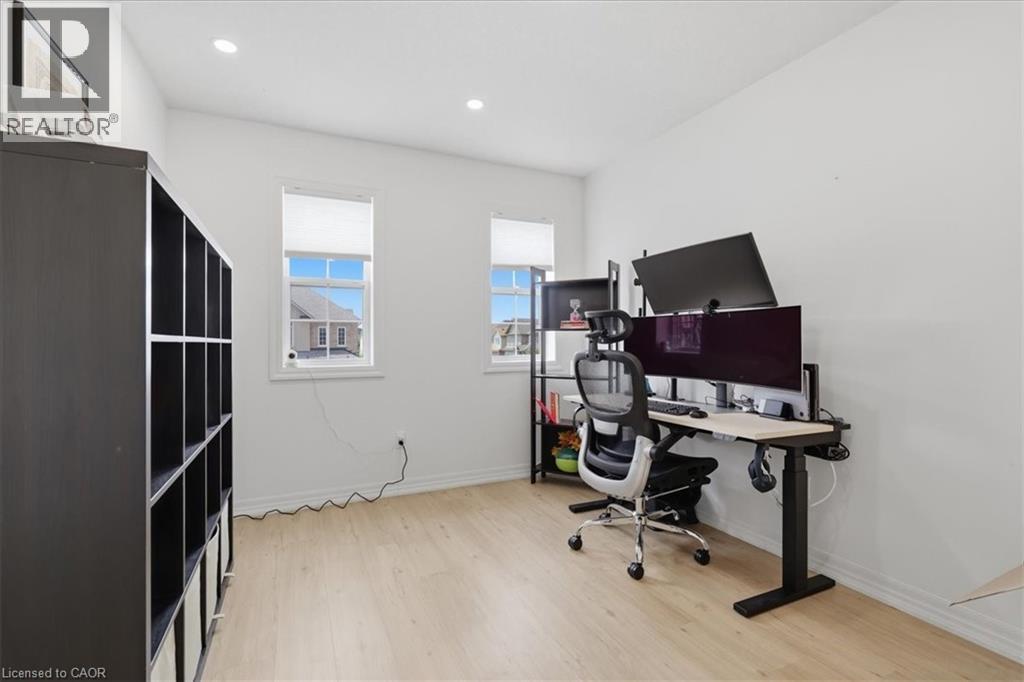 275 Falconridge Drive, Kitchener, ON