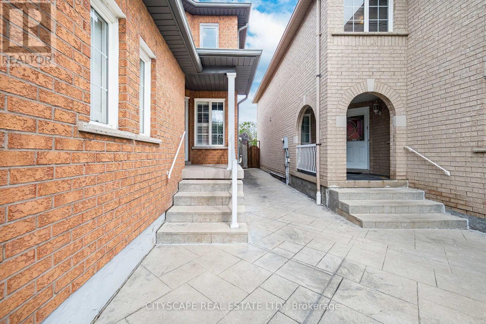 5360 Wilderness Trail, Mississauga, ON