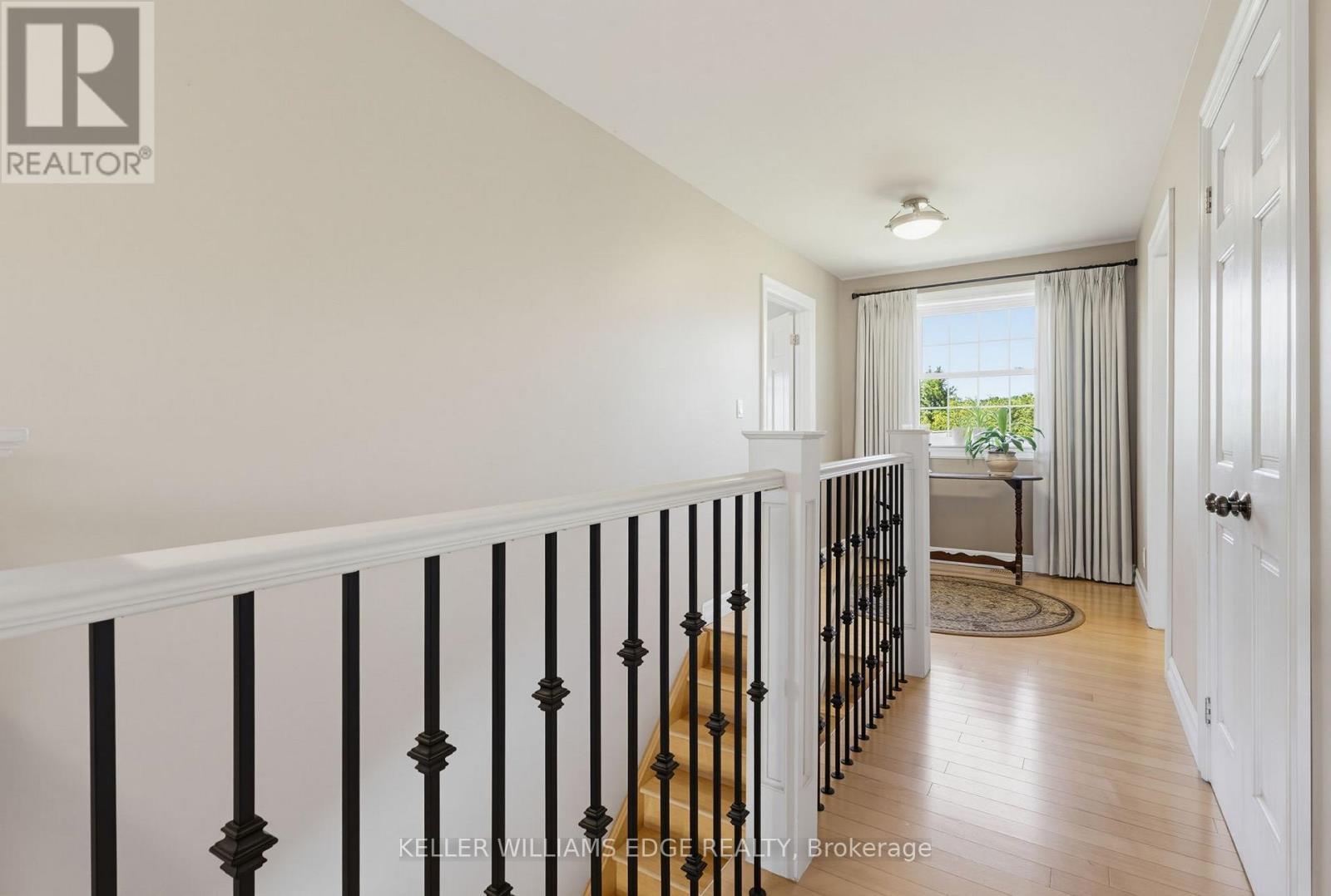 5276 Dickenson Road E, Hamilton, ON