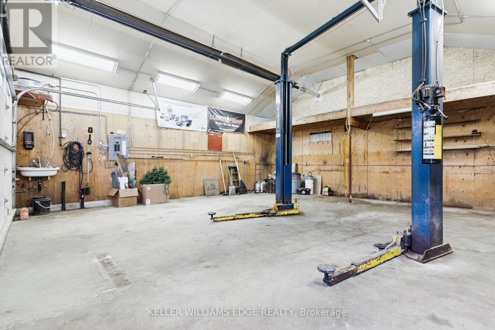 5276 Dickenson Road E, Hamilton, ON
