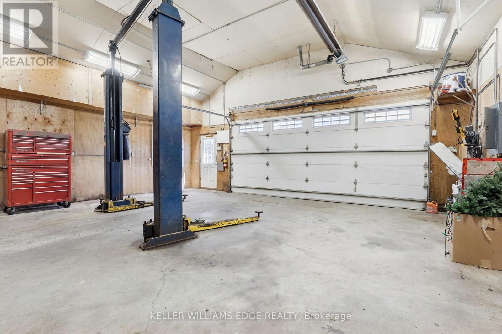 5276 Dickenson Road E, Hamilton, ON
