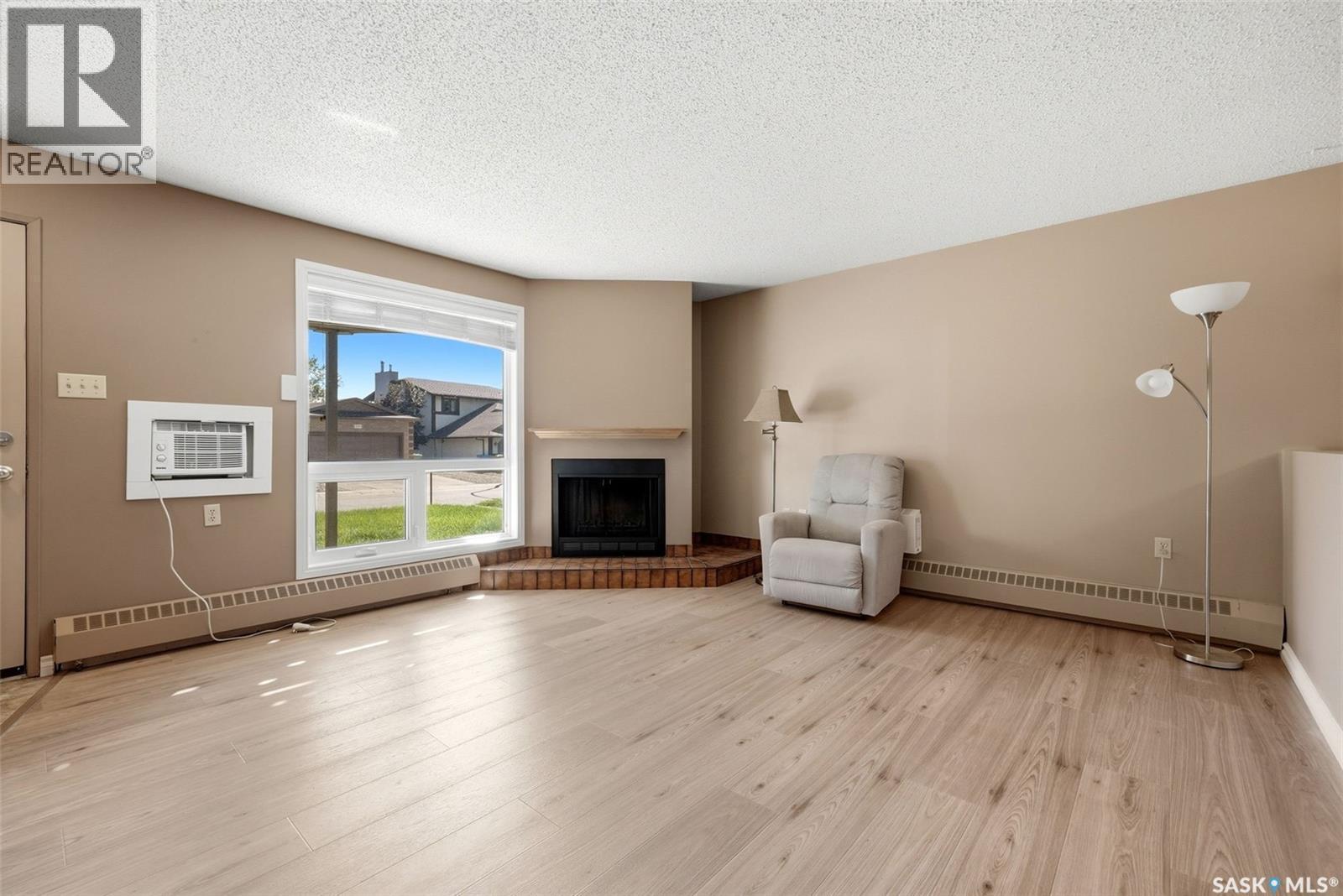 102 2921 Harding Street, Regina, SK