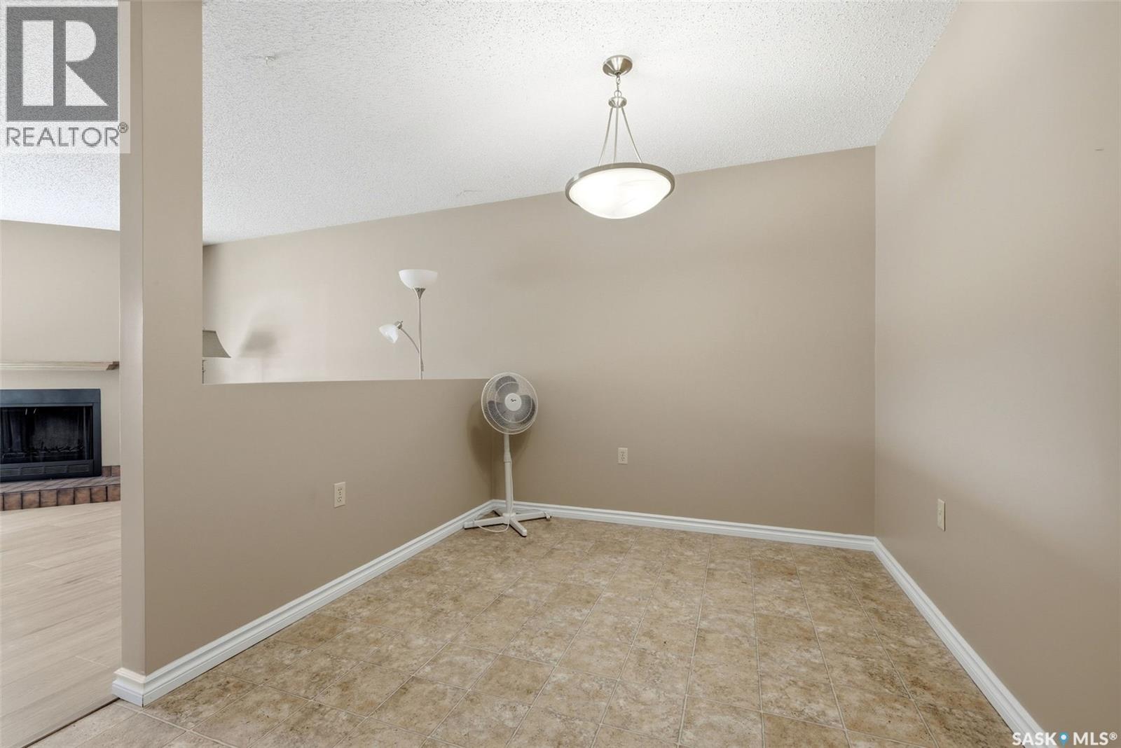 102 2921 Harding Street, Regina, SK