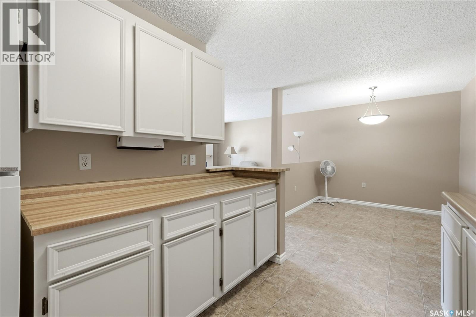 102 2921 Harding Street, Regina, SK