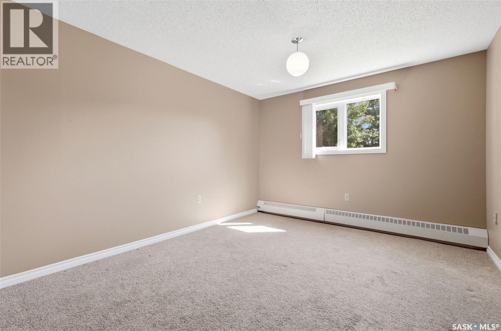 102 2921 Harding Street, Regina, SK