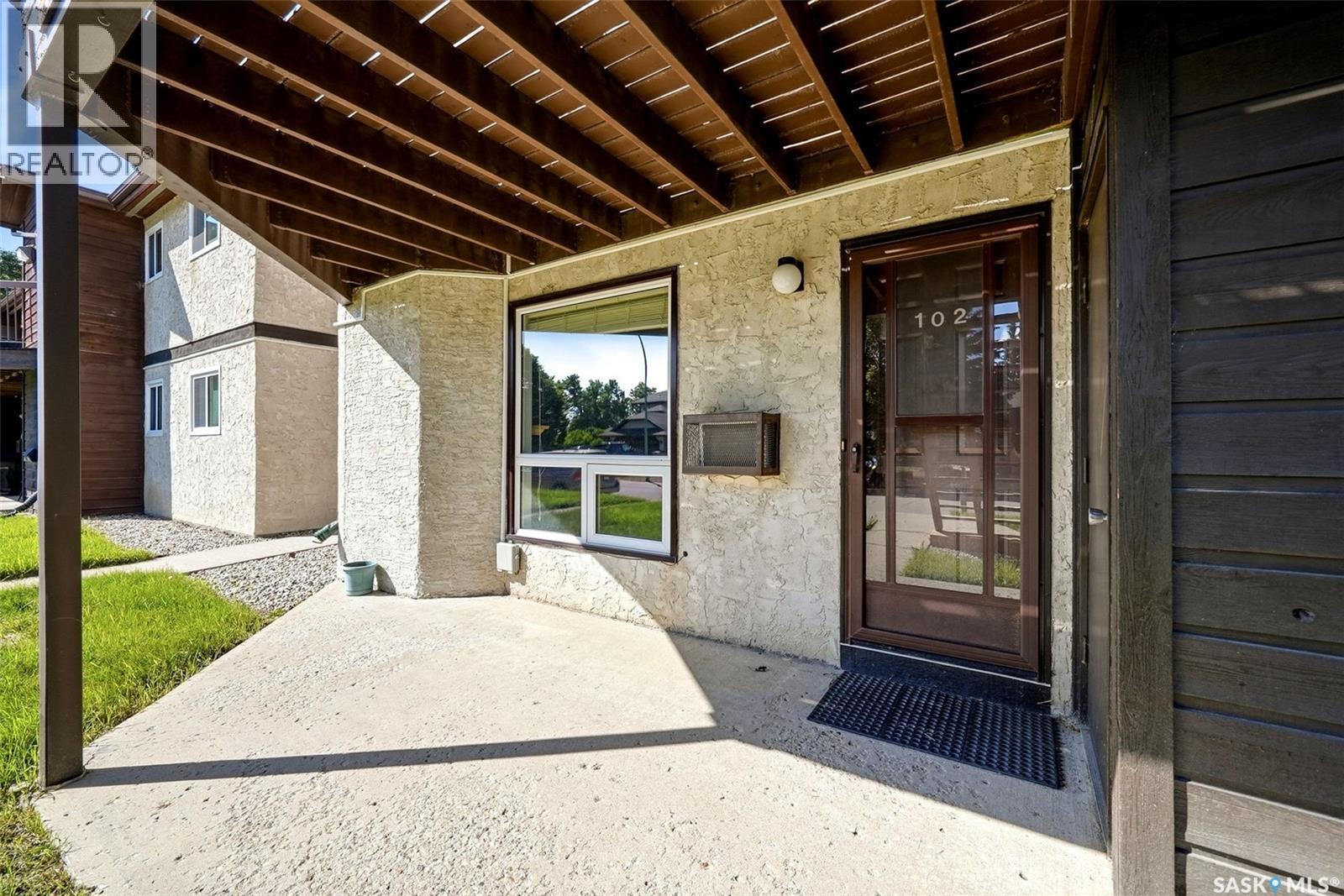 102 2921 Harding Street, Regina, SK
