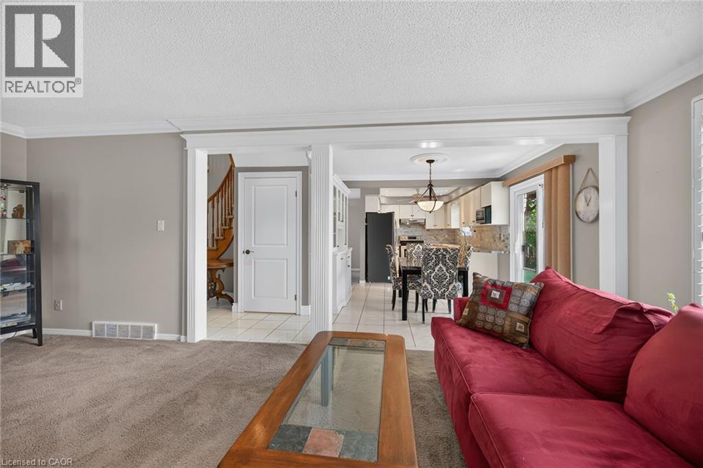 3 Ridgemount Drive, Hamilton, ON