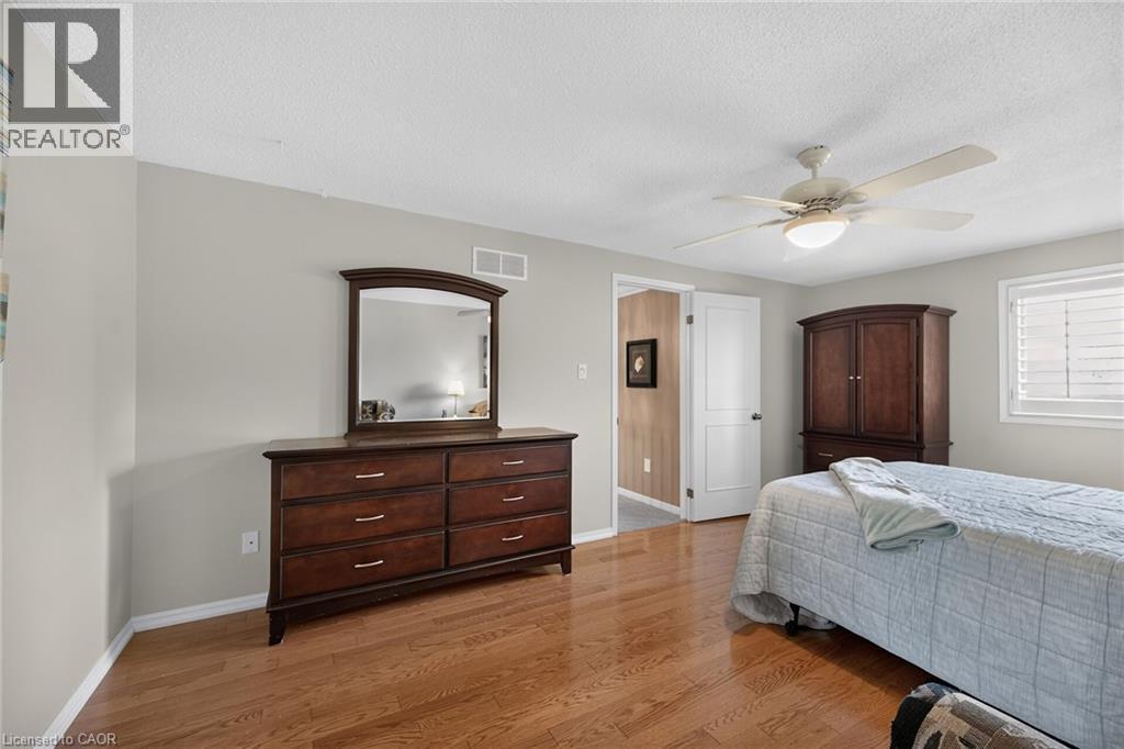 3 Ridgemount Drive, Hamilton, ON