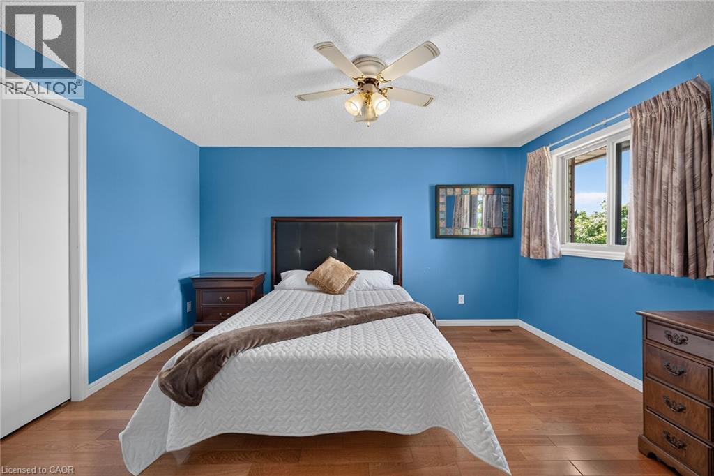 3 Ridgemount Drive, Hamilton, ON