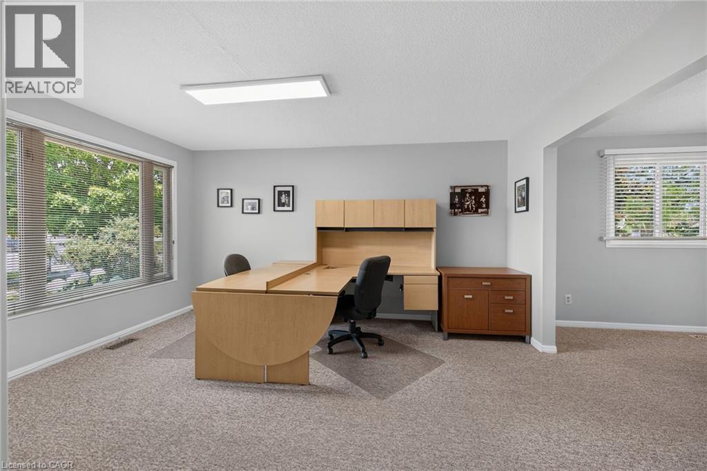 3 Ridgemount Drive, Hamilton, ON
