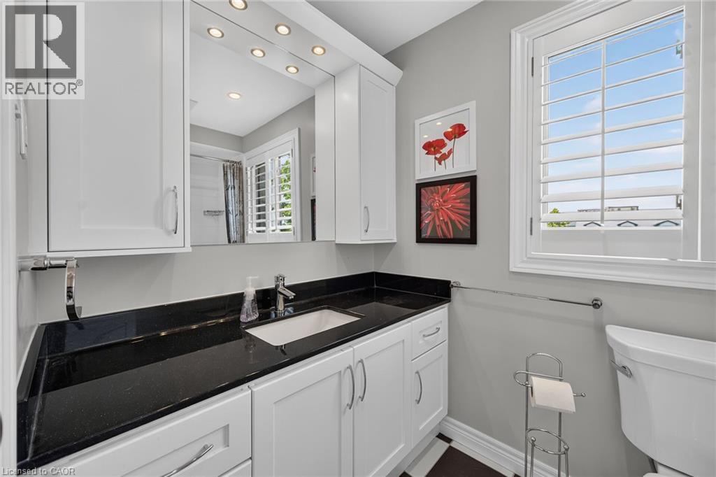 3 Ridgemount Drive, Hamilton, ON