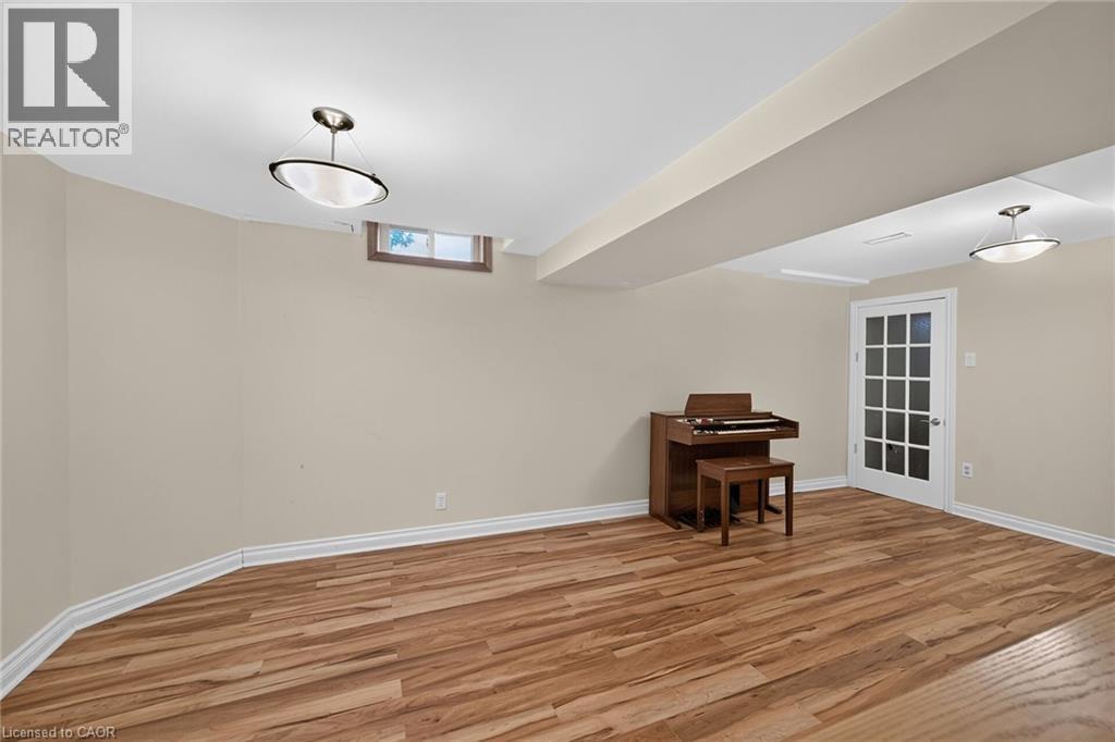3 Ridgemount Drive, Hamilton, ON