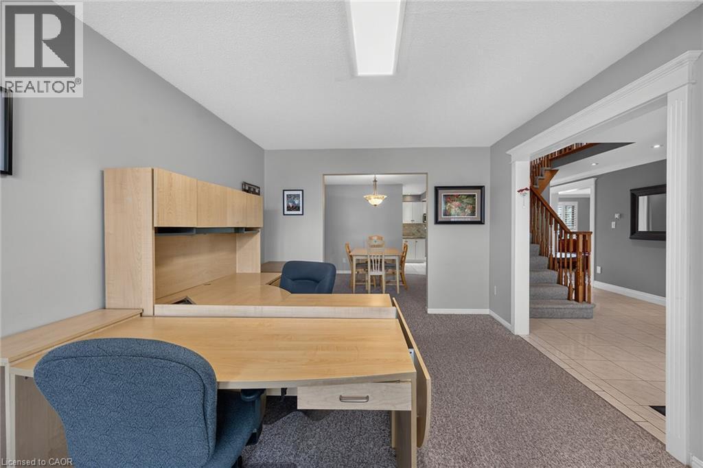 3 Ridgemount Drive, Hamilton, ON