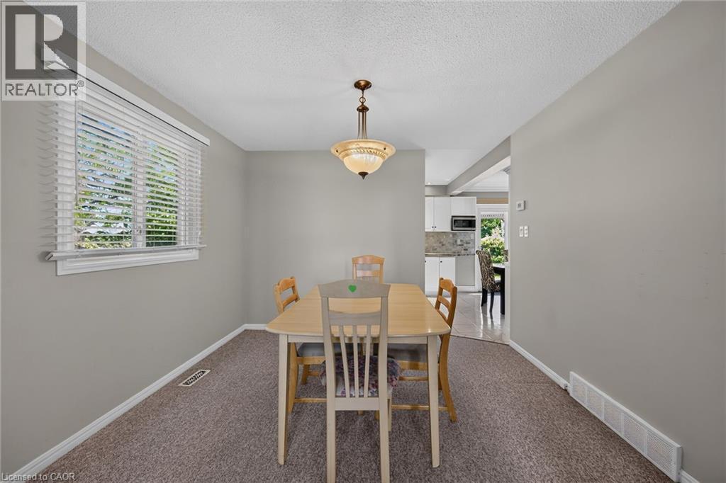 3 Ridgemount Drive, Hamilton, ON