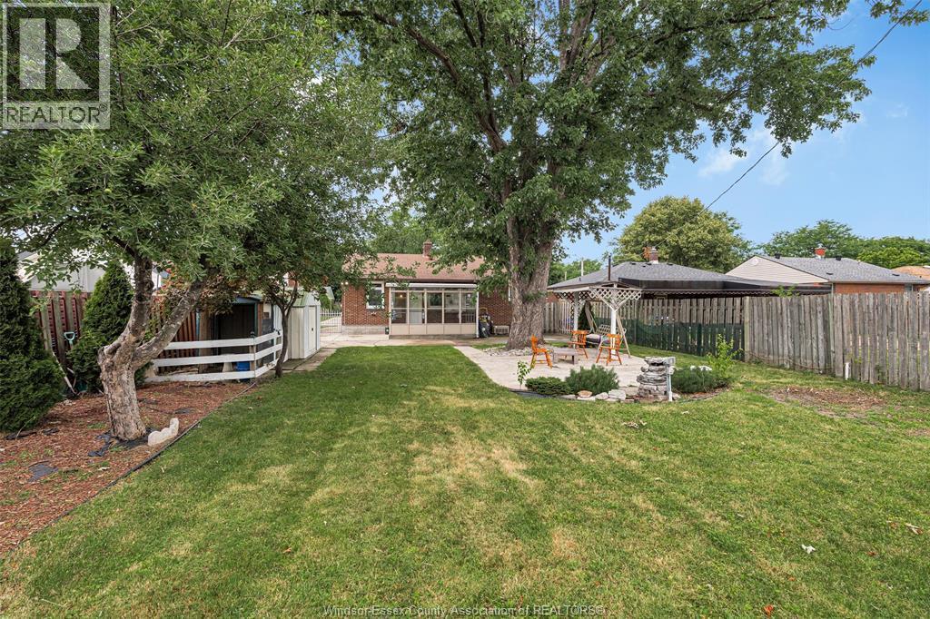 3849 Hillcrest, Windsor, ON