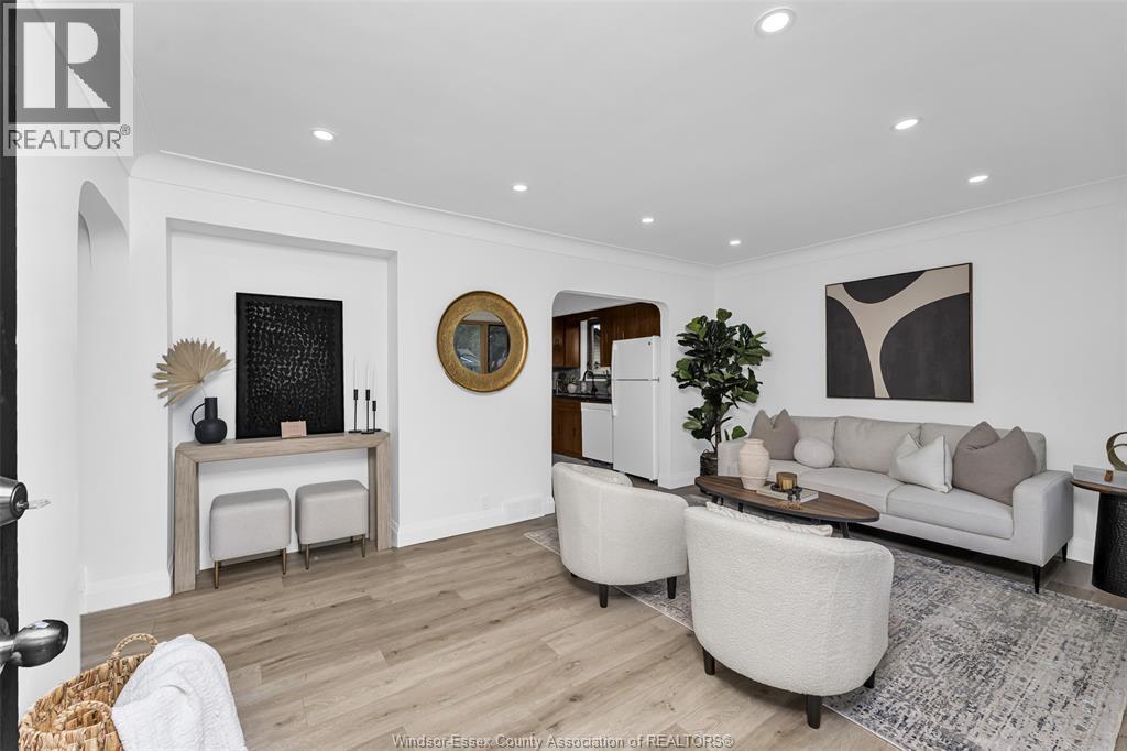 3849 Hillcrest, Windsor, ON