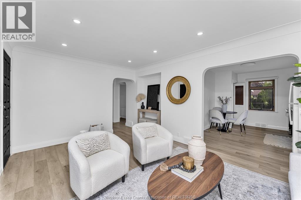 3849 Hillcrest, Windsor, ON