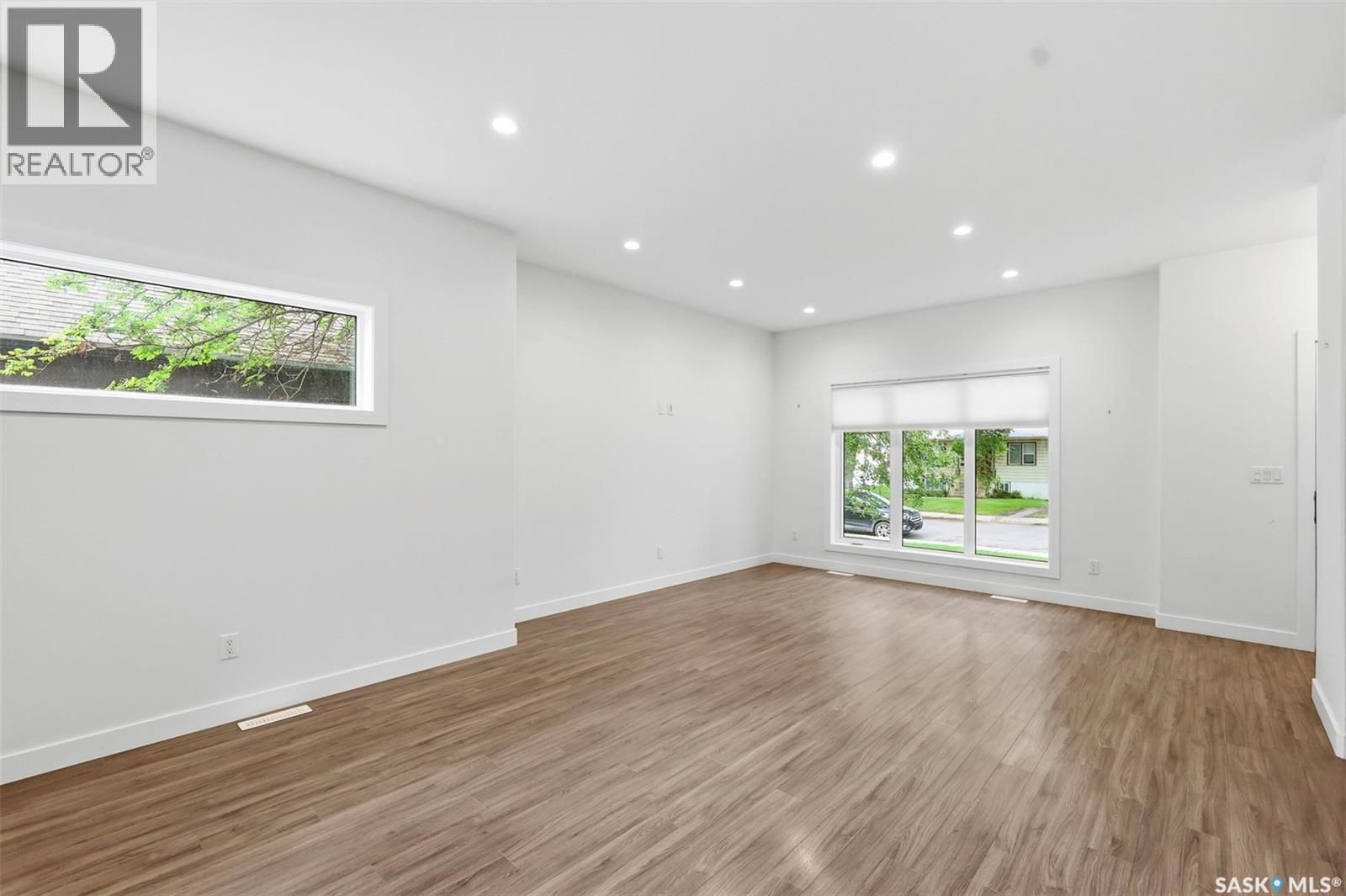 1402 Wiggins Avenue S, Saskatoon, SK
