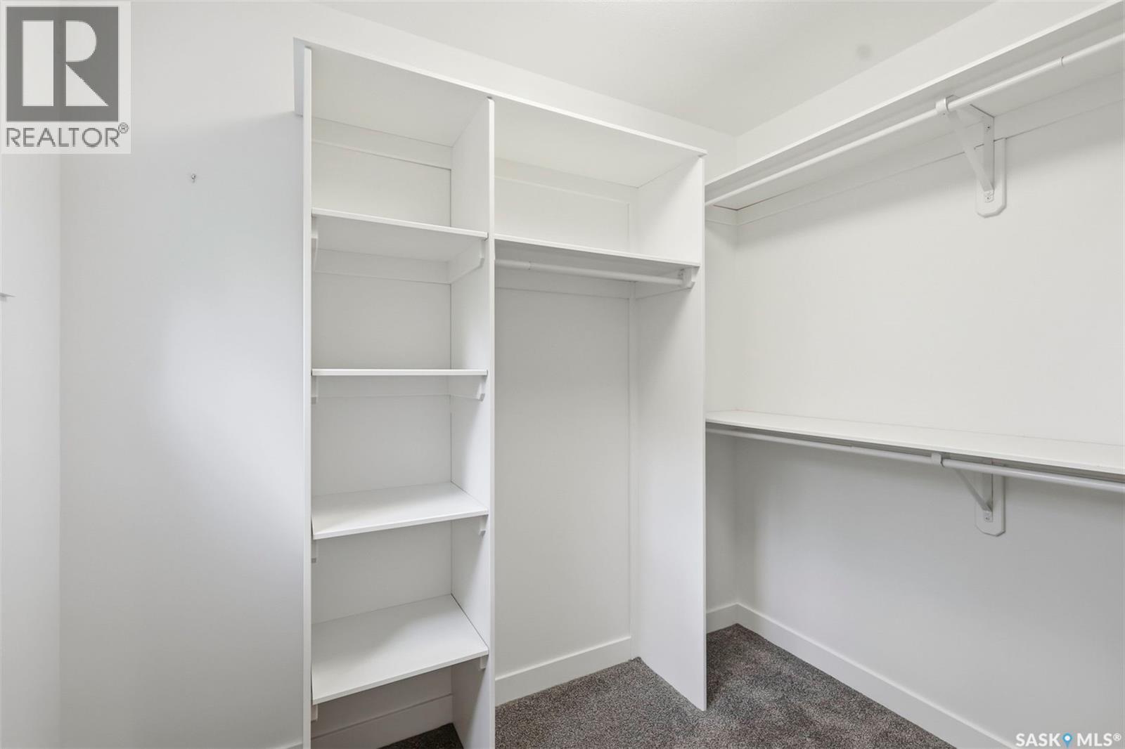 1402 Wiggins Avenue S, Saskatoon, SK