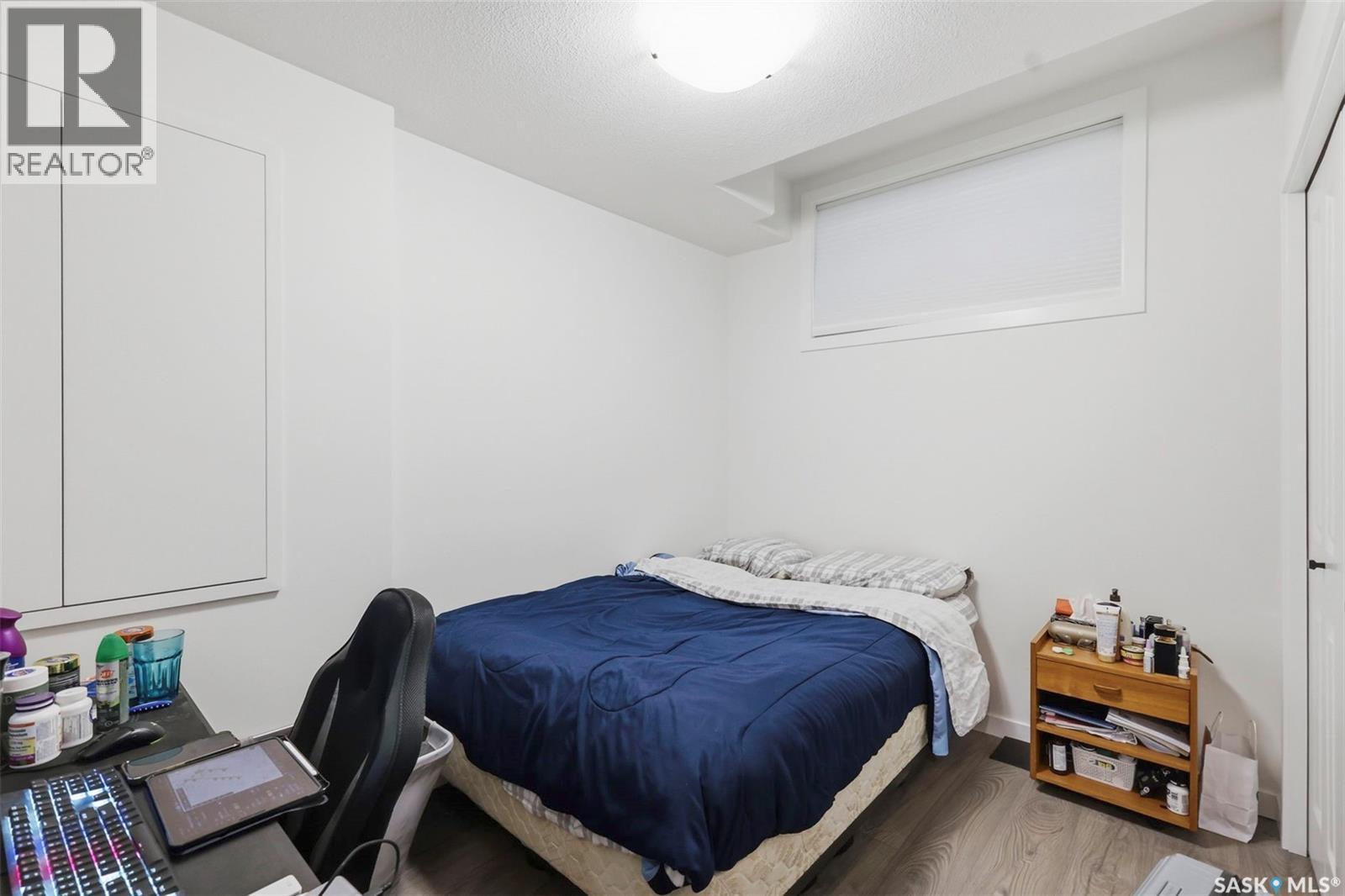 1402 Wiggins Avenue S, Saskatoon, SK