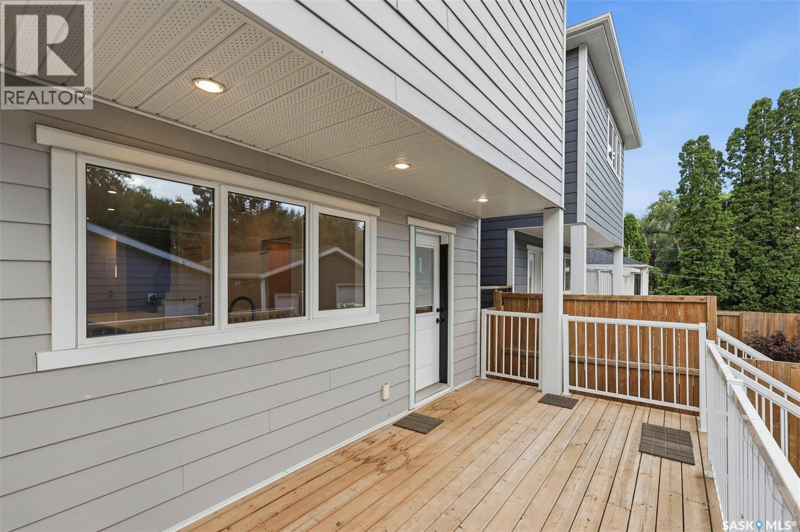 1402 Wiggins Avenue S, Saskatoon, SK