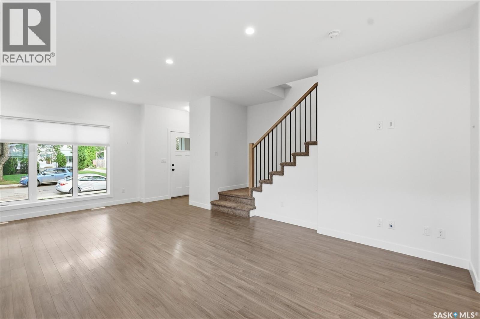 1402 Wiggins Avenue S, Saskatoon, SK