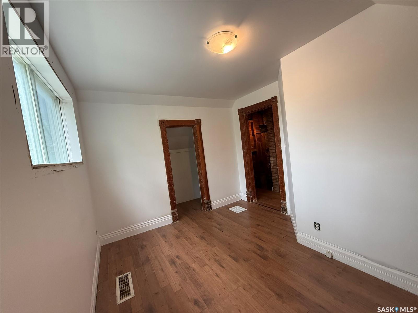 1320 Lorne Avenue, Saskatoon, SK