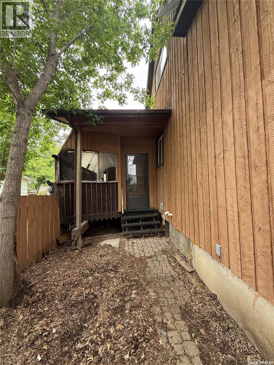 1320 Lorne Avenue, Saskatoon, SK