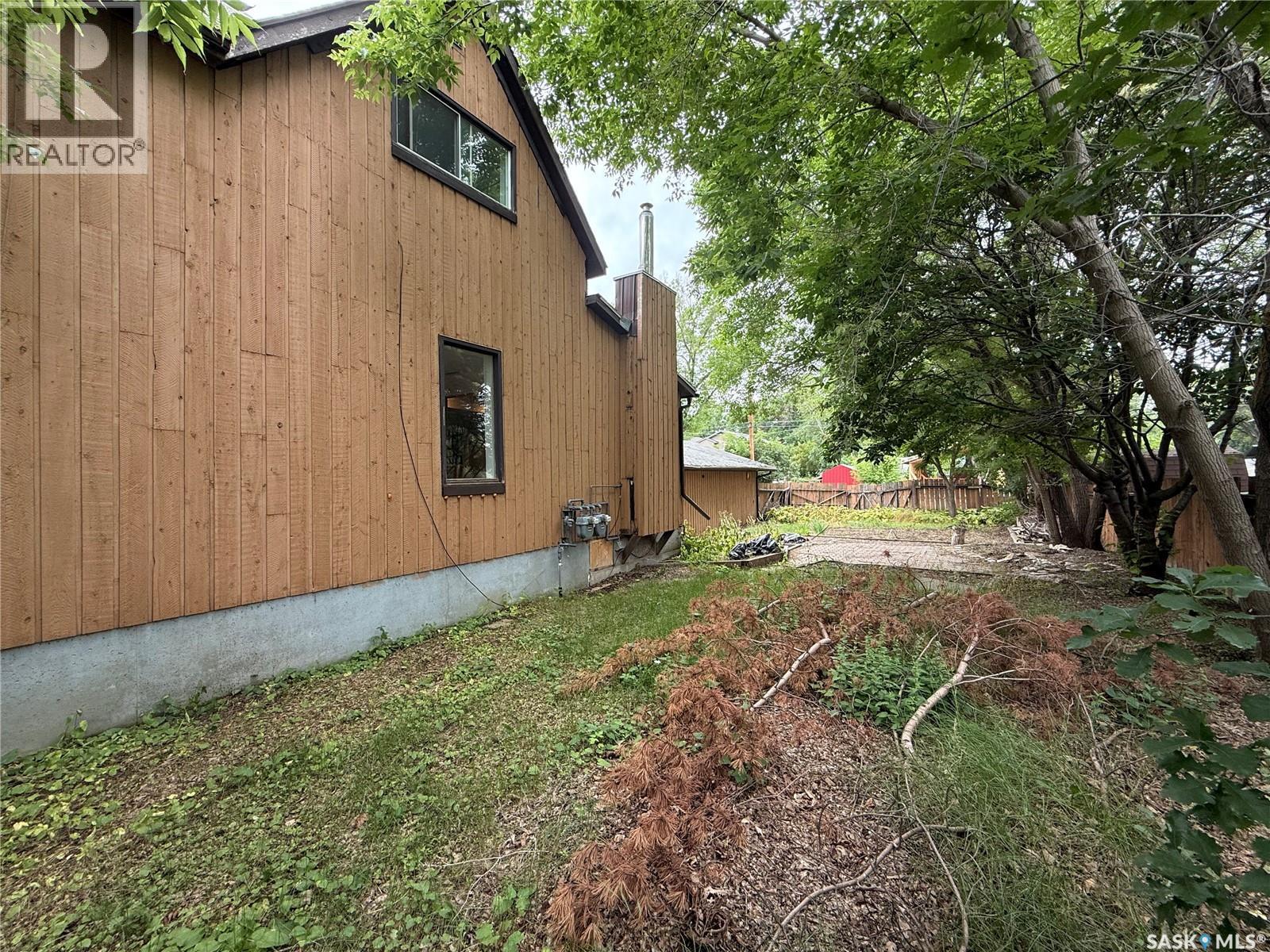 1320 Lorne Avenue, Saskatoon, SK