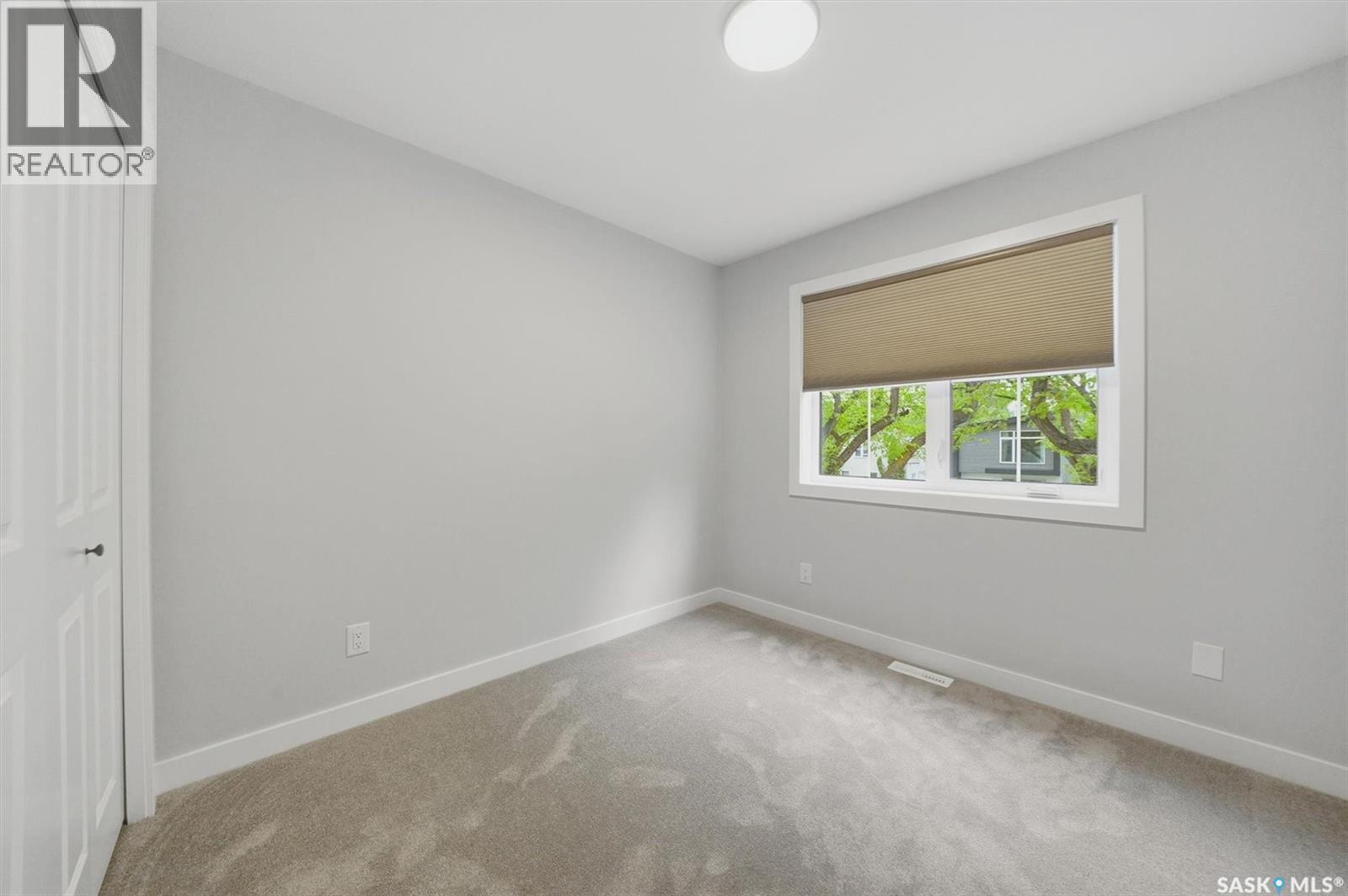 1118 9Th Street E, Saskatoon, SK