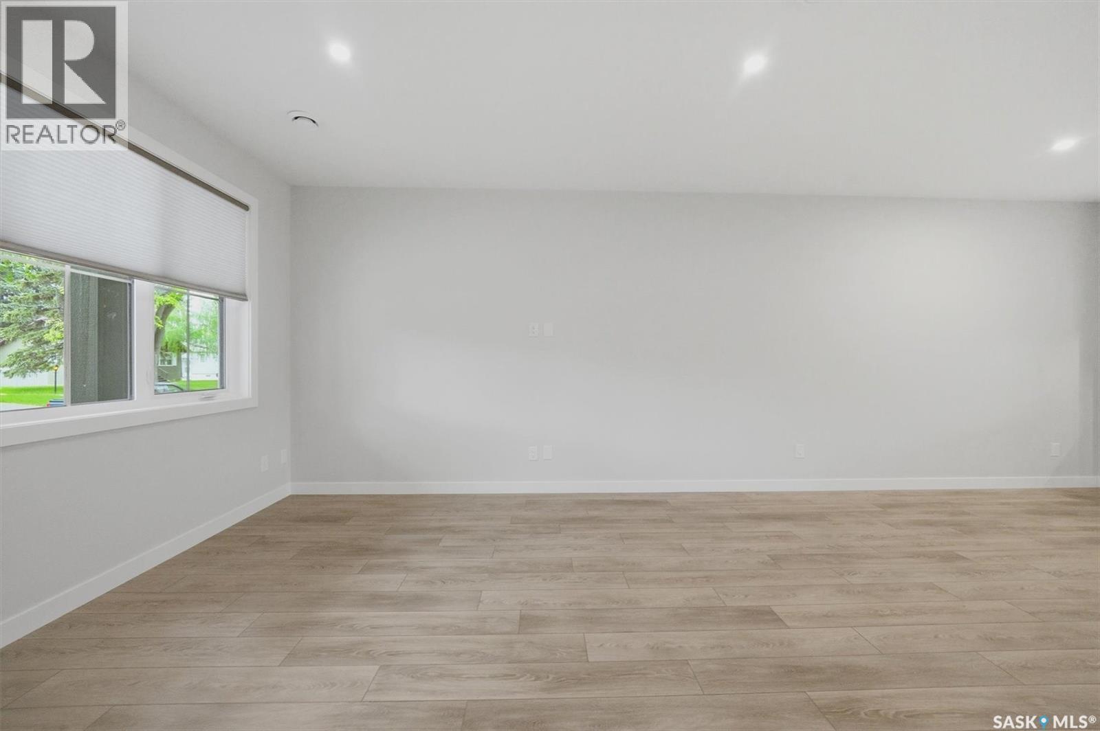 1118 9Th Street E, Saskatoon, SK