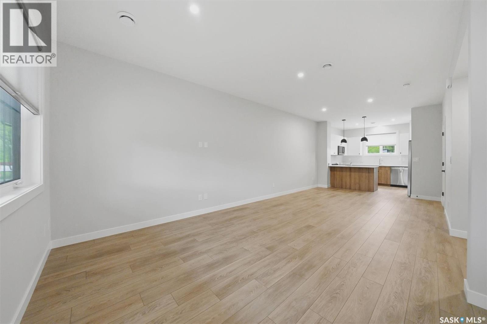 1118 9Th Street E, Saskatoon, SK