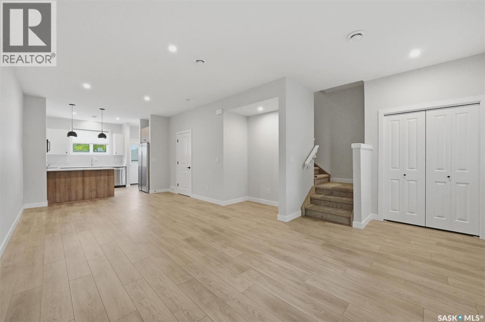 1118 9Th Street E, Saskatoon, SK