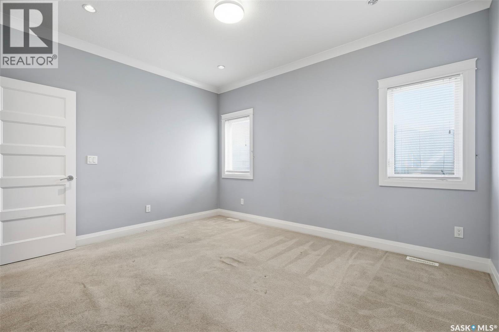 219 Ells Crescent, Saskatoon, SK - Indoor Photo Showing Other Room