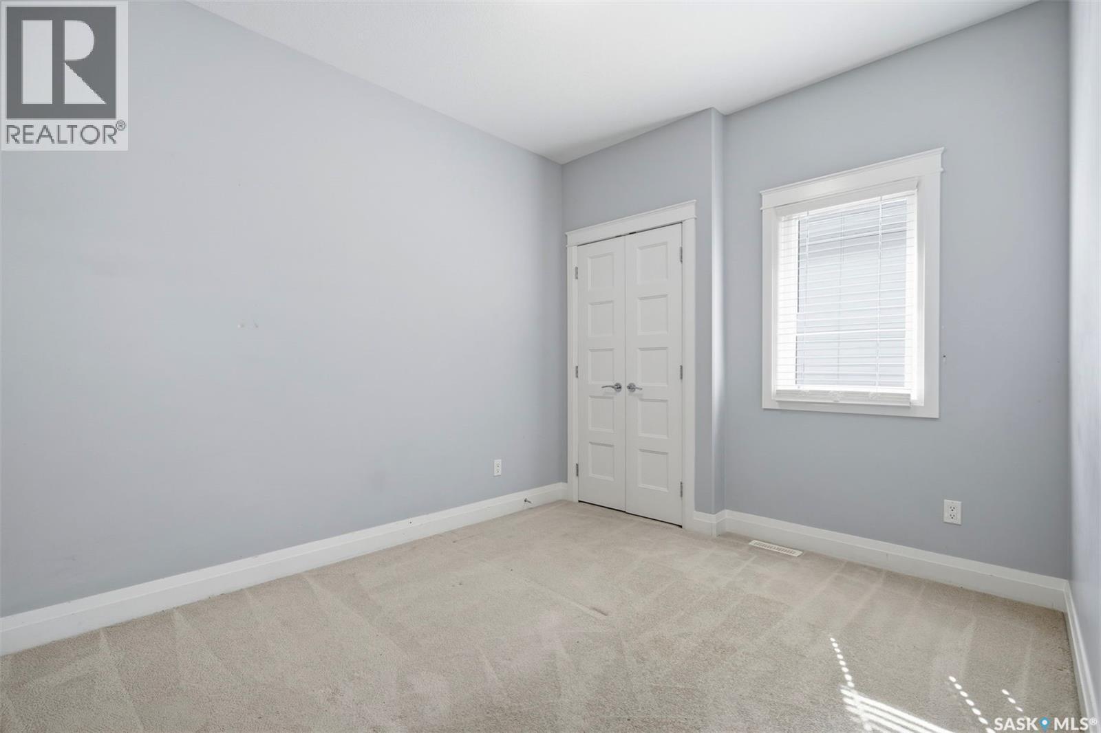 219 Ells Crescent, Saskatoon, SK - Indoor Photo Showing Other Room