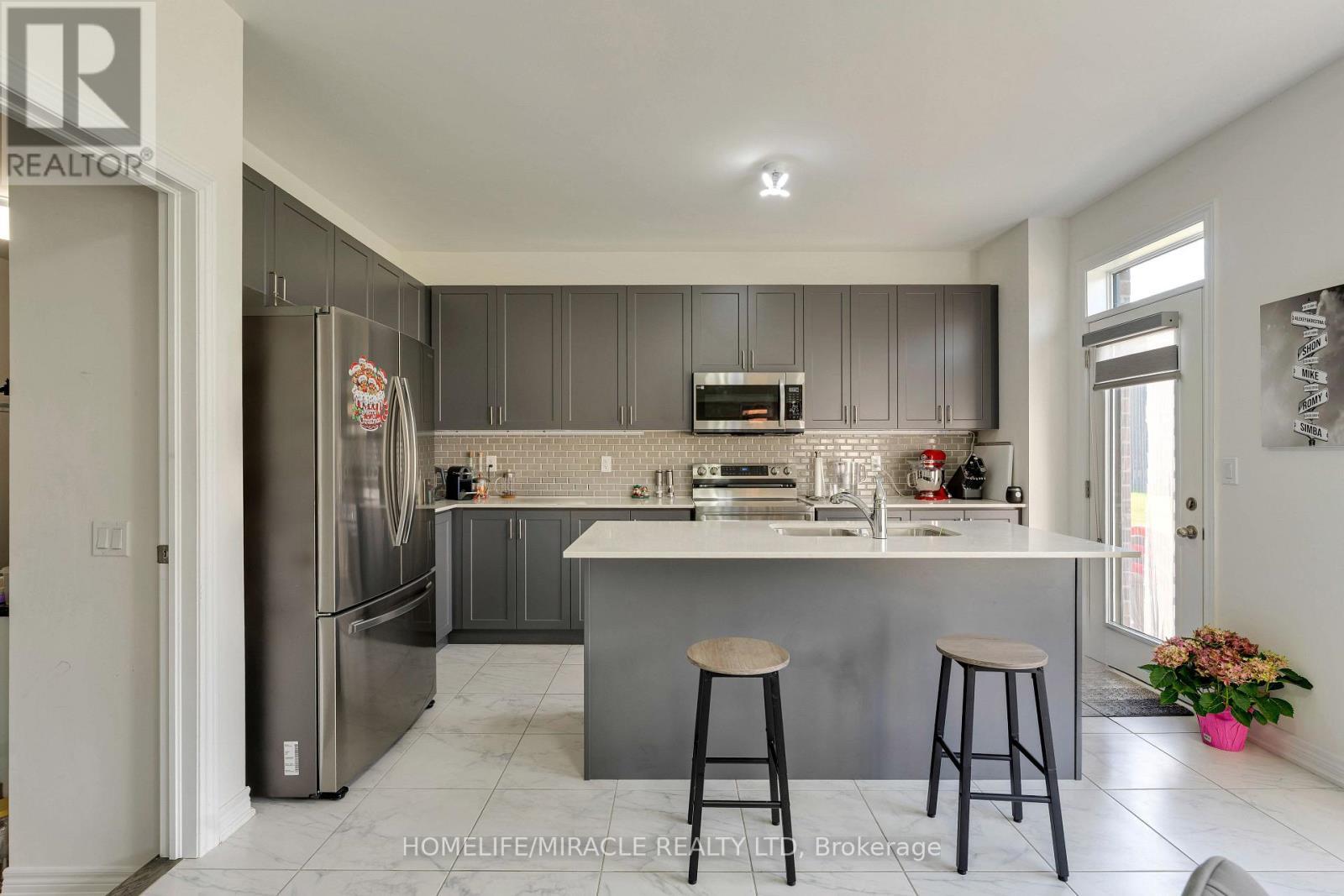1429 Davis Loop, Innisfil, ON