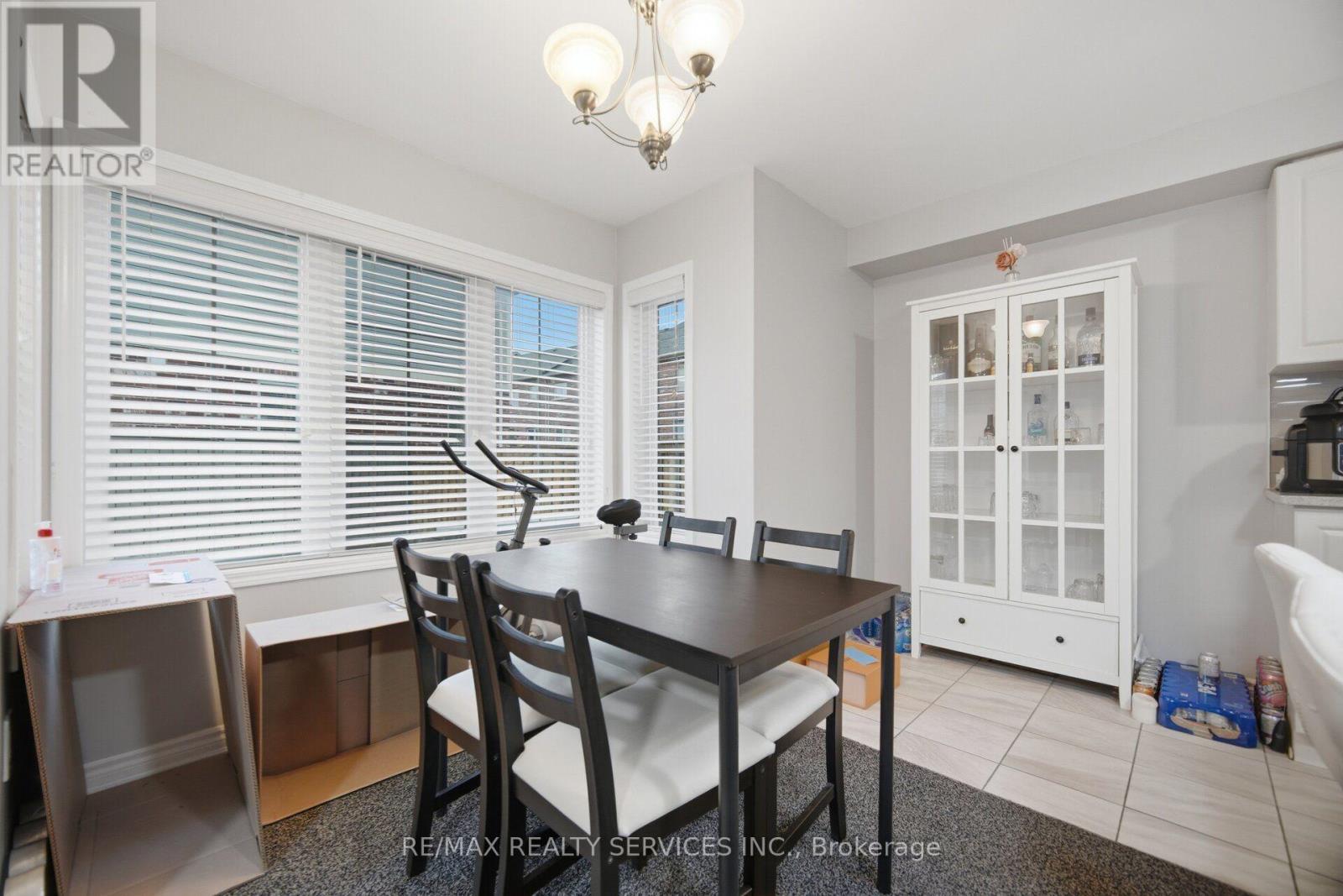 Upper - 75 Benhurst Crescent, Brampton, ON