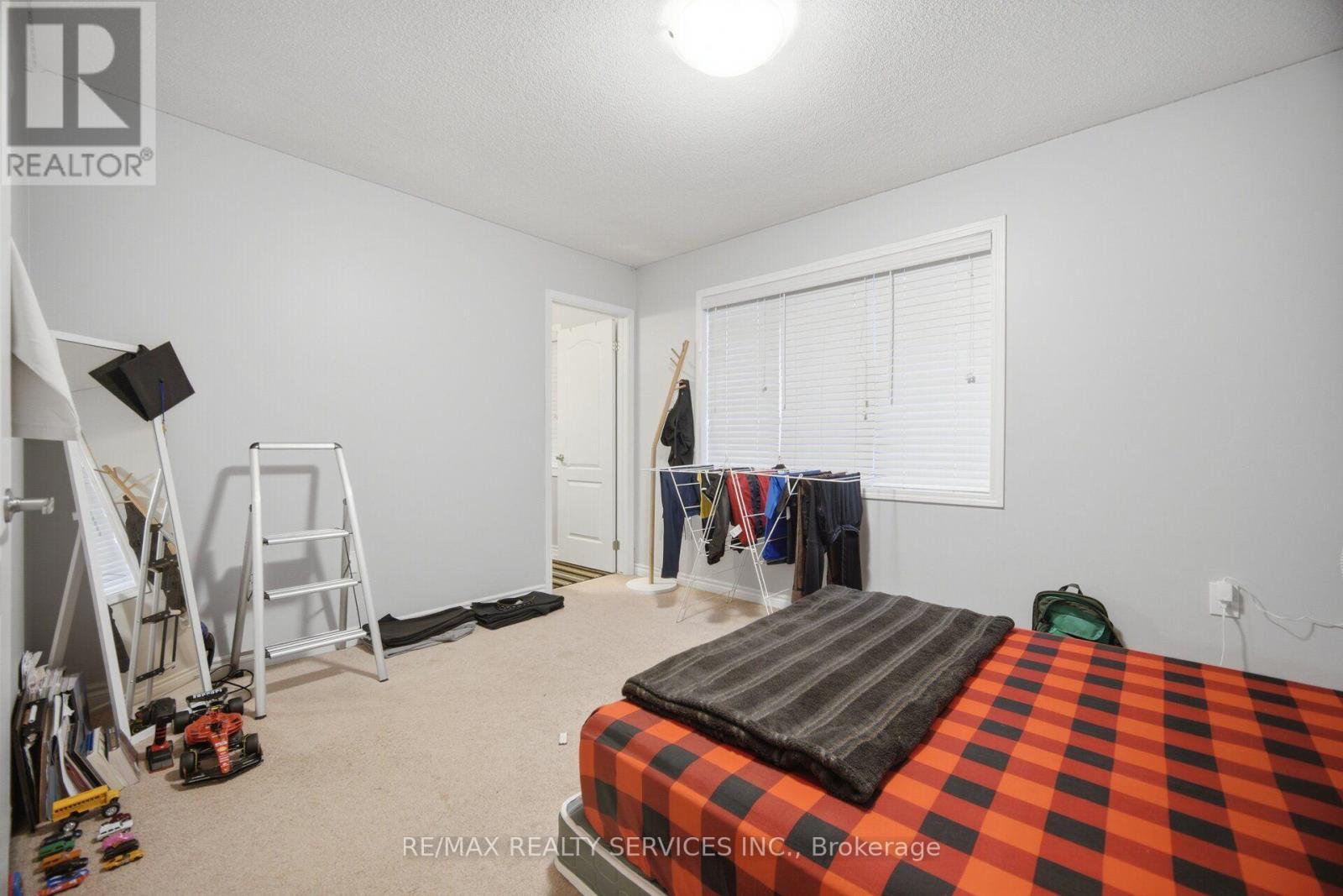 Upper - 75 Benhurst Crescent, Brampton, ON
