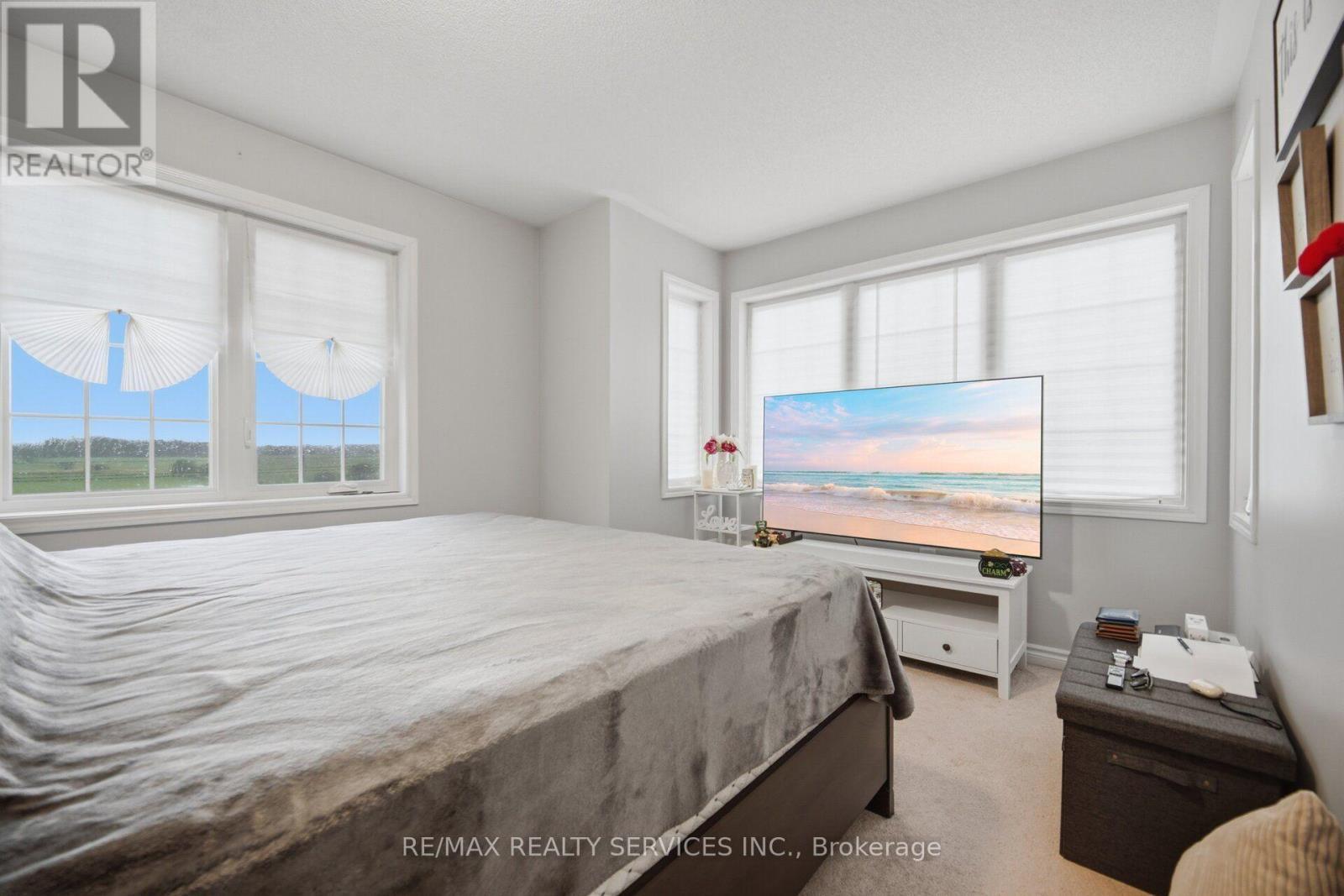 Upper - 75 Benhurst Crescent, Brampton, ON