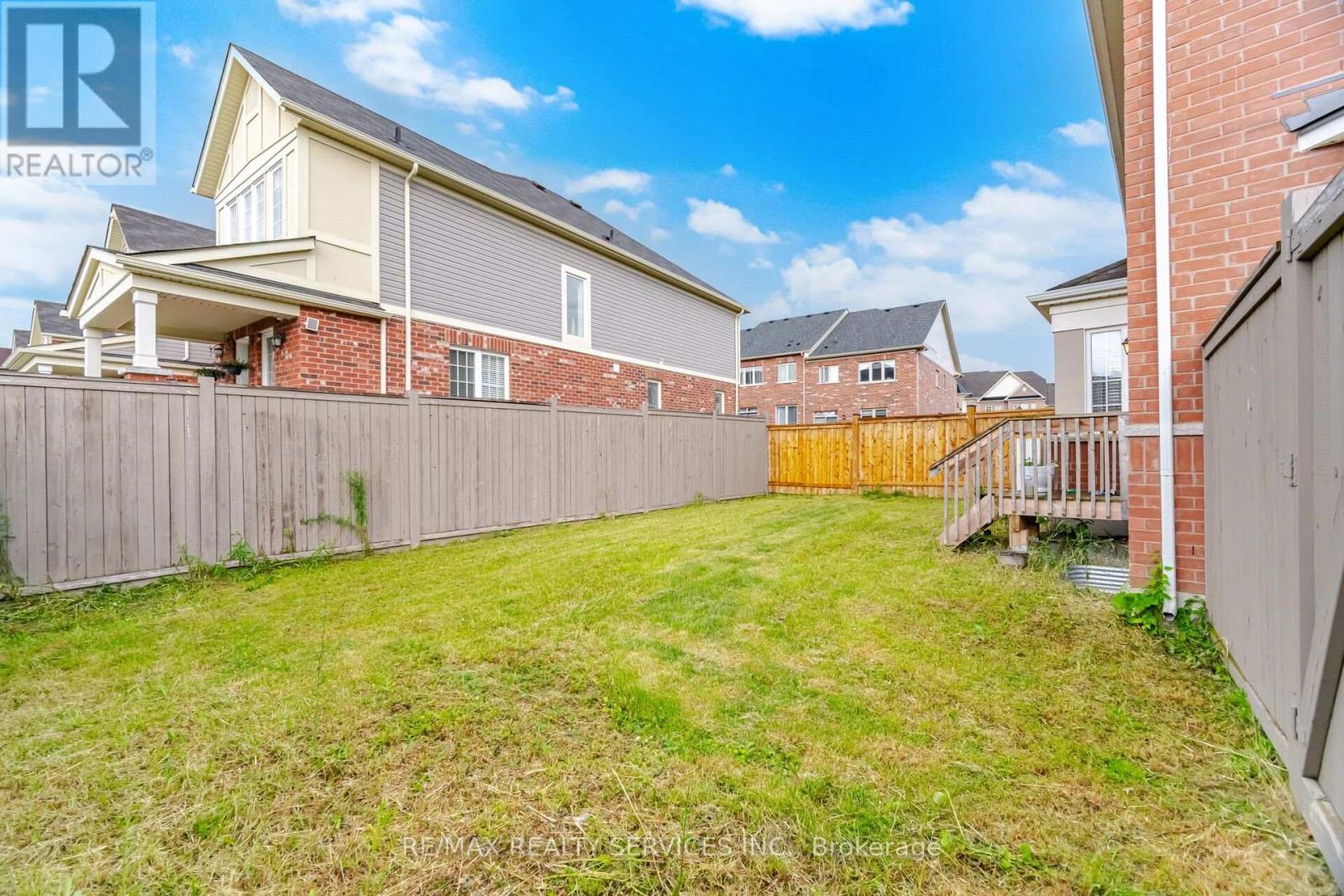Upper - 75 Benhurst Crescent, Brampton, ON