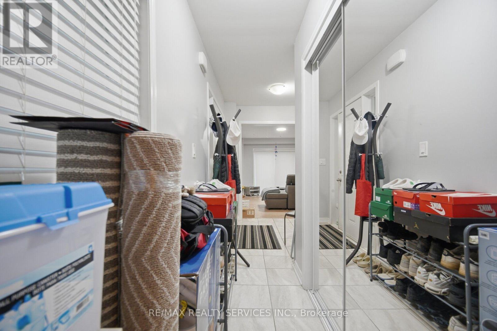 Upper - 75 Benhurst Crescent, Brampton, ON