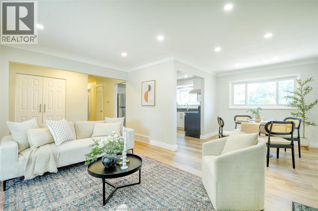 328 Isack, Windsor, ON