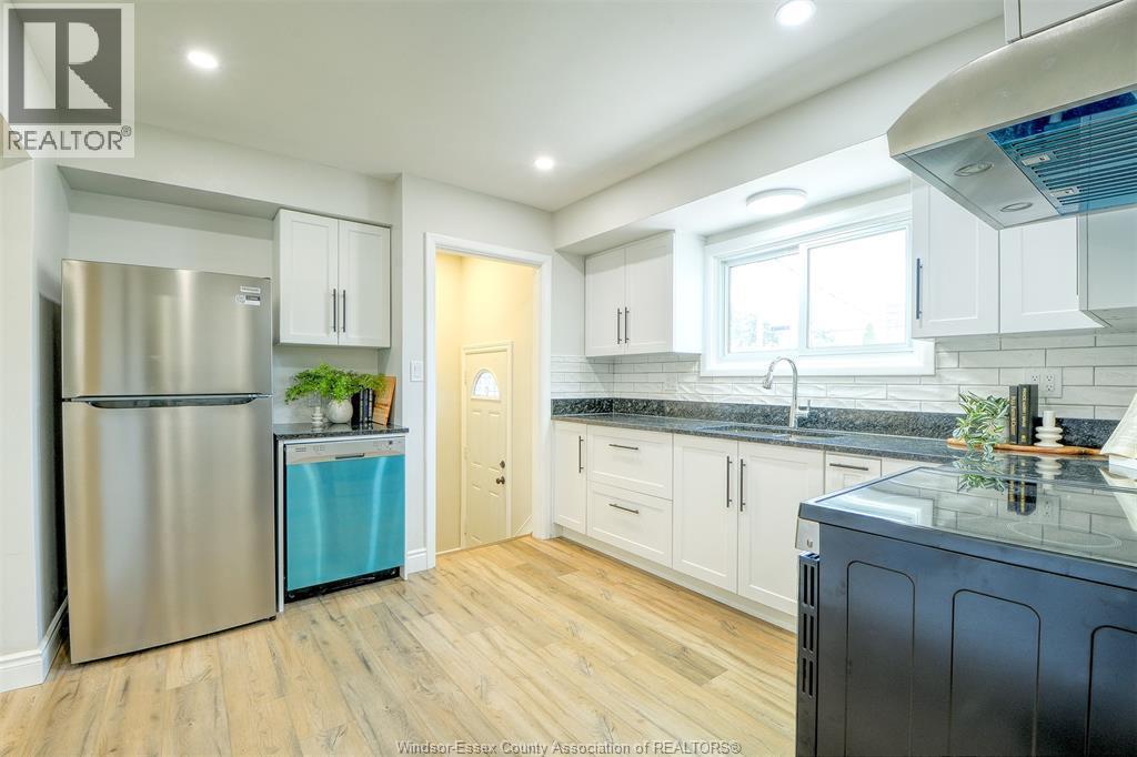 328 Isack, Windsor, ON