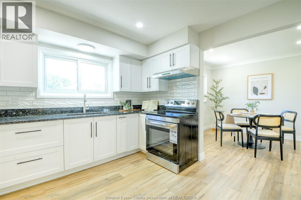 328 Isack, Windsor, ON