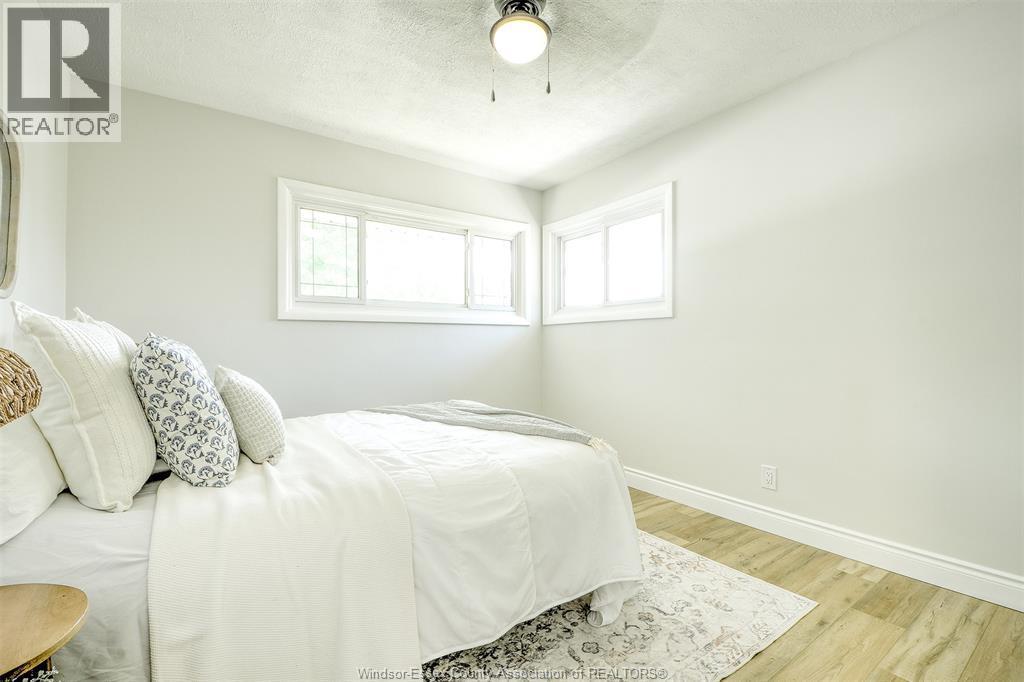 328 Isack, Windsor, ON